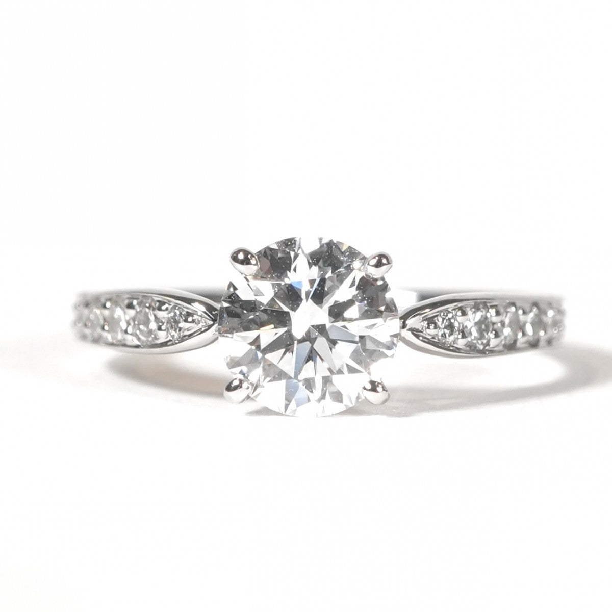ティファニー TIFFANY&Co. ラウンド ブリリアント エンゲージメント