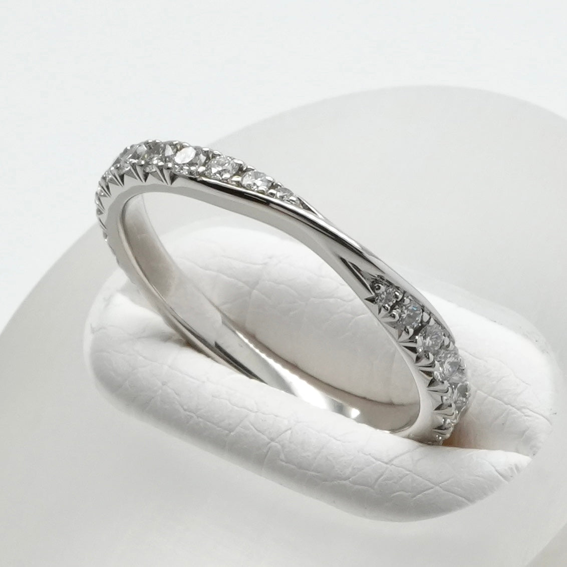 ハリーウィンストン　ブリリアントラブバンドリング8号　ダイヤモンドフルエタニティ 楽天市場】【中古】ハリーウィンストン ブリリアント ラブ