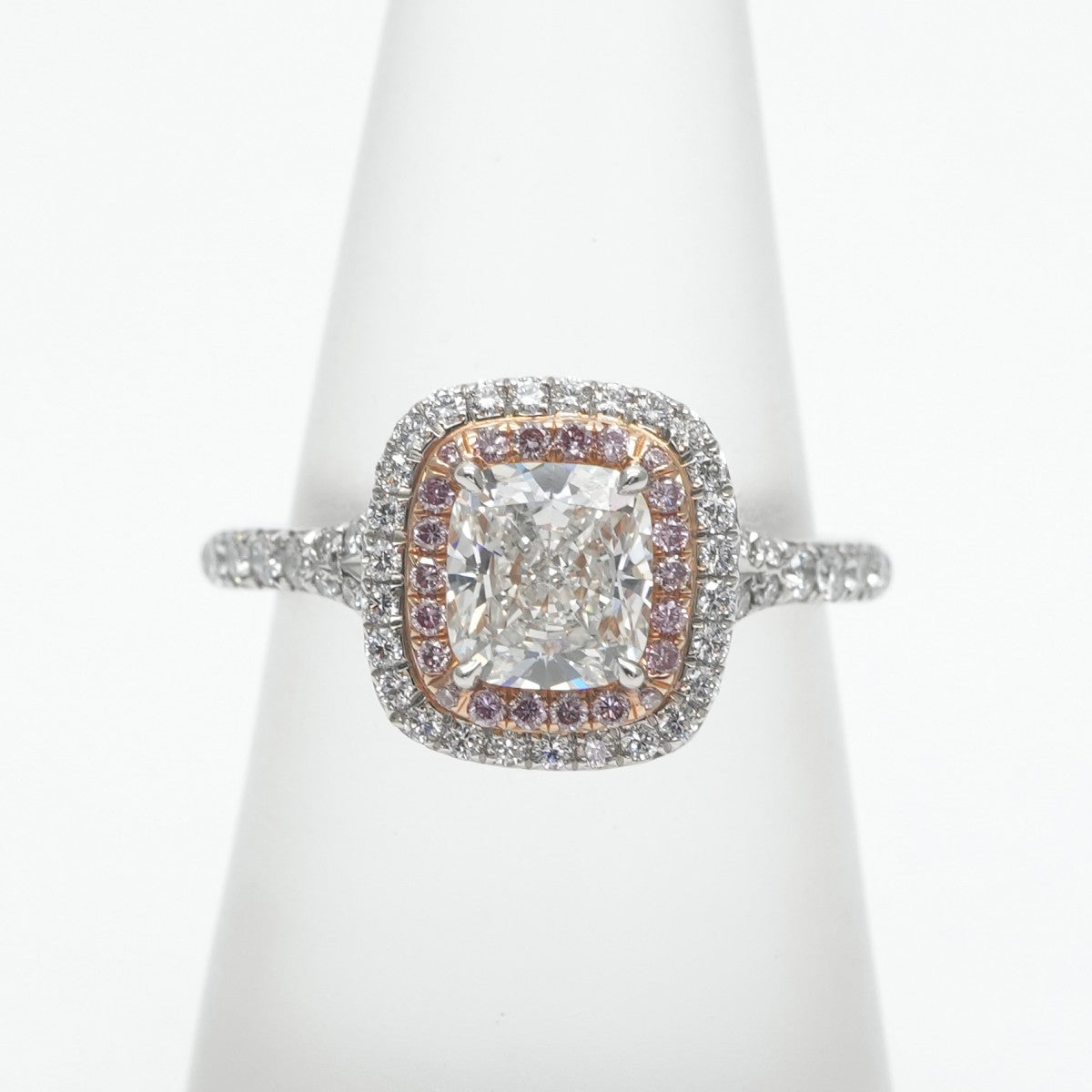 ティファニー TIFFANY&Co. クッション カット エンゲージメント リング
