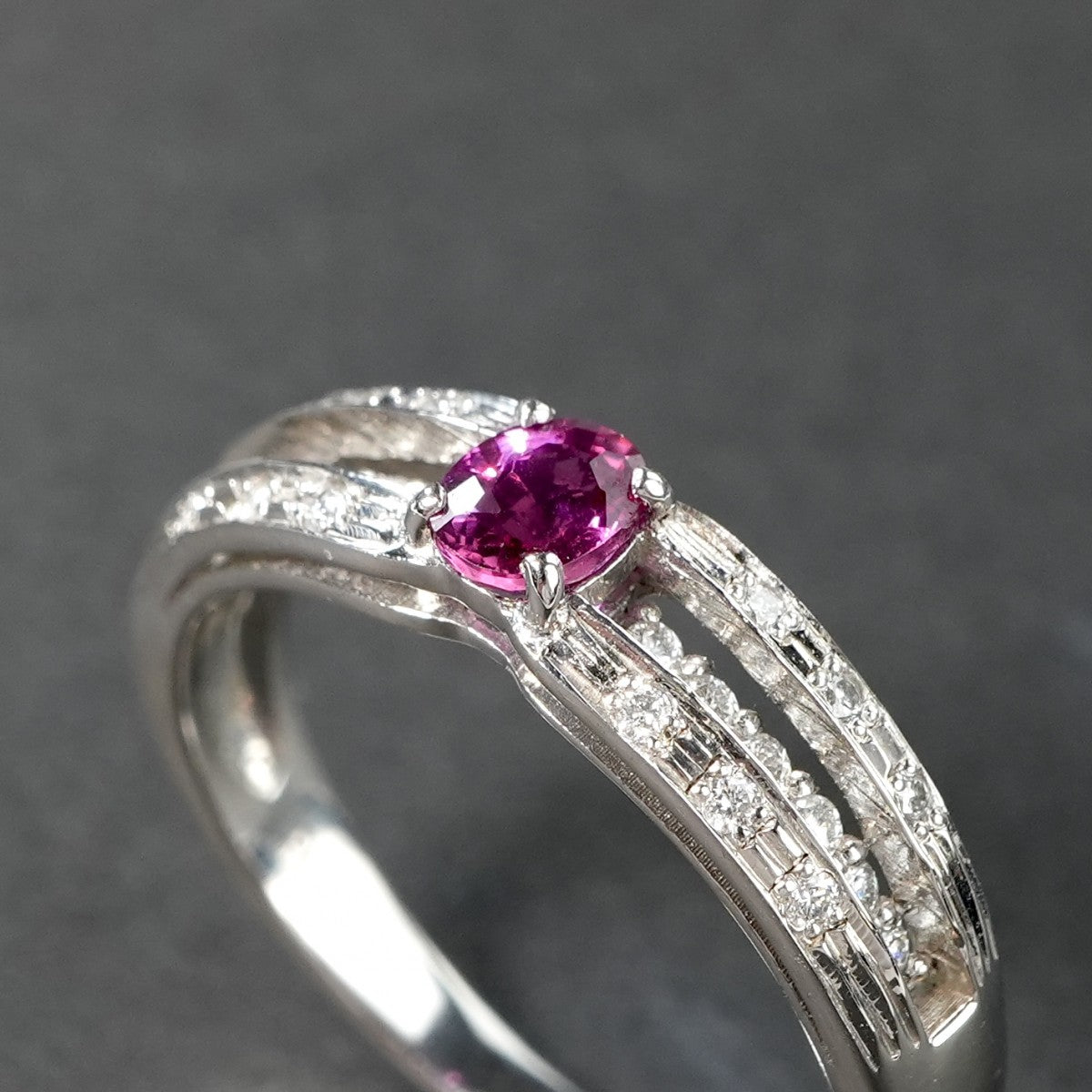 非加熱 ピジョンブラッド ルビー 0.32ct ダイヤモンド 0.13ct Pt900 