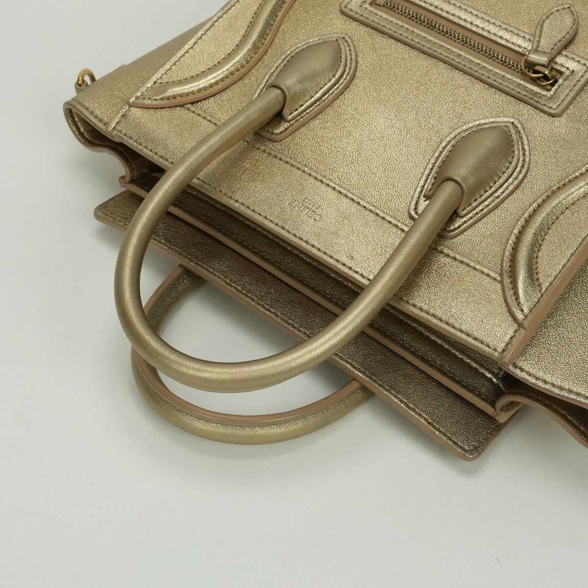 CELINE 셀린 Luggage nano Nano luggage Luggage nano 가방, 토트 백, 숄더백, 가죽, 금, 금 금속 피팅, 새로운 로고, 핸드백