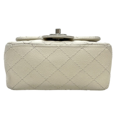 CHANEL CHANEL Matelass? Mini matelasse Mini matMatelass? 17 Bag Shoulder Bag Caviar Skin White Ivory White Silver Hardware Chain Shoulder Bag Coco Mark Turn Lock