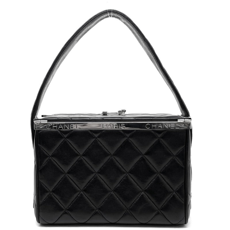 CHANEL CHANEL Matelass? Bag Vanity bag Pouch Lambskin Black Silver Fittings Vanity Makeup Bag