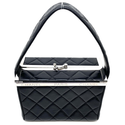 CHANEL CHANEL Matelass? Bag Vanity bag Pouch Lambskin Black Silver Fittings Vanity Makeup Bag