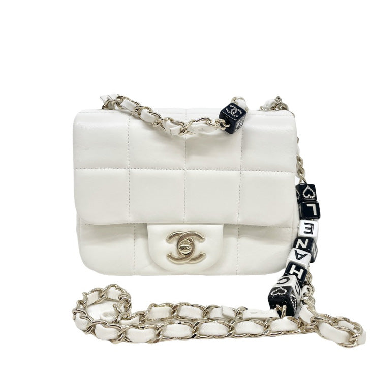 シャネル CHANEL チョコバー ミニマトラッセ ミニフラップ キューブ ラインストーン バッグ ショルダーバッグ ラムスキン ホワイト 白 ゴールド金具 チェーンショルダーバッグ ココマーク