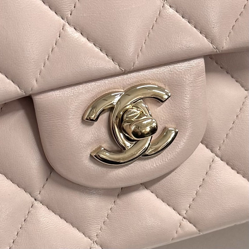 CHANEL 香奈儿 Matelass? Matelasse 25 袋肩袋羊羔粉红色的金色硬件链链肩袋可可标记转锁 Double flap W襟翼 Double chain W chain