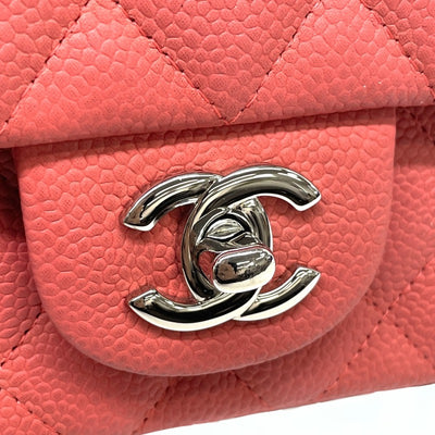 CHANEL 香奈儿 Matelass? Mini matelasse Mini mat Matelasse 20 袋肩袋鱼子酱皮肤粉红色银色金属配件链袋可可标记