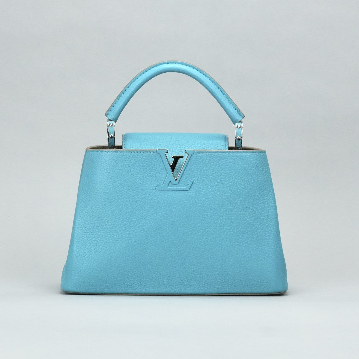 LOUIS VUITTON LOUIS VUITTON Capucines BB Capucines BB Bag, Tote bag, Shoulder bag, Torillon leather, Turquoise, Blue, Silver hardware, Reference price: ¥1,050,500