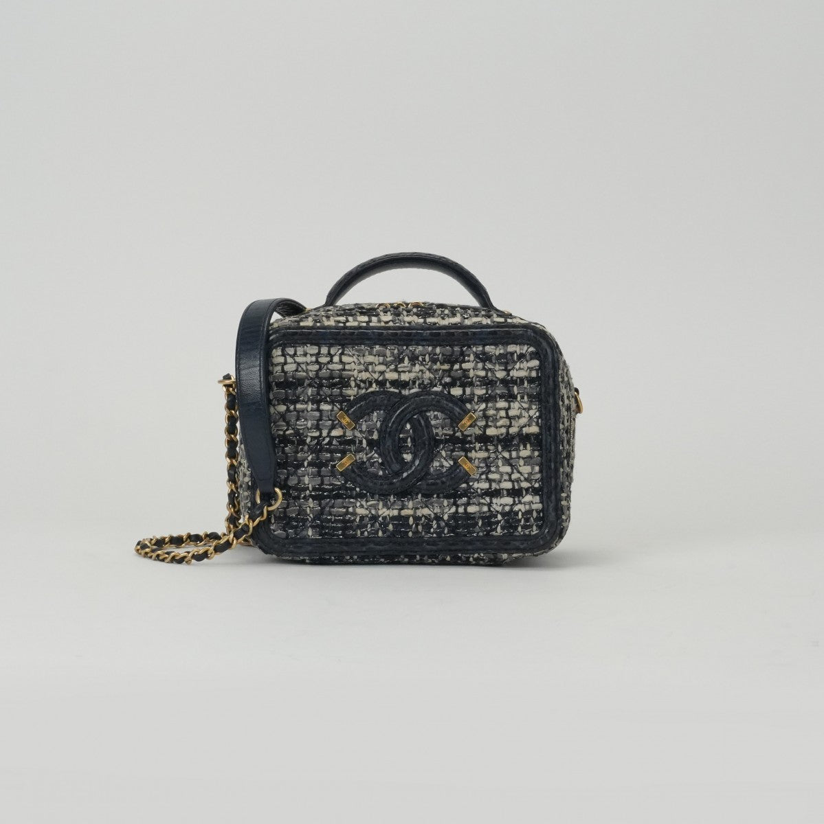 CHANEL 샤넬 Matelasse CC filigree 가방, 토트 백, 숄더백, 파이썬, 트위드, 파란색, 네이비, 파란색, 금 하드웨어, 핸드백, 체인 숄더백, 2 방향 가방 Vanity bag 코코 마크