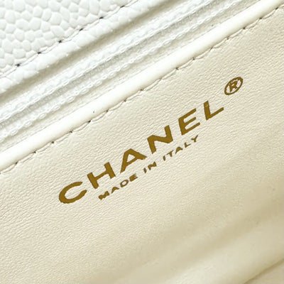 CHANEL 香奈儿 Matelass? S-flap single flap W chain Double chain 袋肩袋鱼子酱皮肤白色白金硬件 Drawstring 连锁肩带可可标记转锁