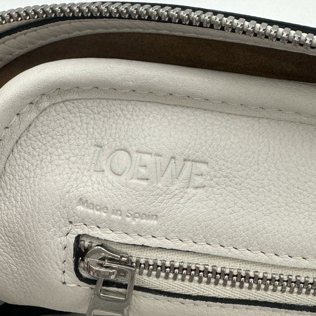 LOEWE LOEWE Amazona 75 Amazona 75 Bag, Tote bag, Shoulder bag, Leather, White, White, Silver hardware, Handbag, 2way