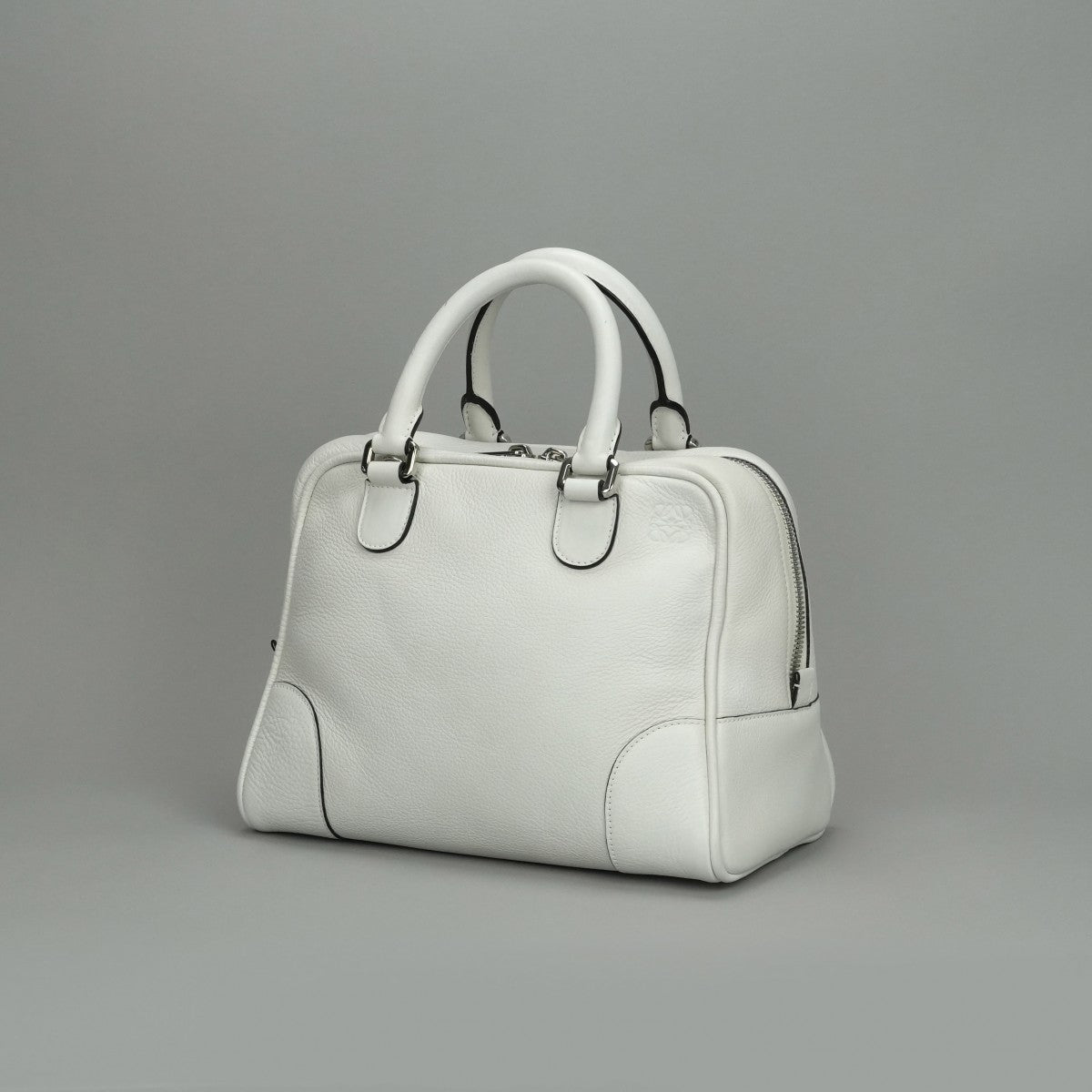 LOEWE 로우 Amazona 75 Amazona 75 가방, 토트 백, 숄더백, 가죽, 흰색, 흰색, 은색 피팅, 핸드백, 2 방향