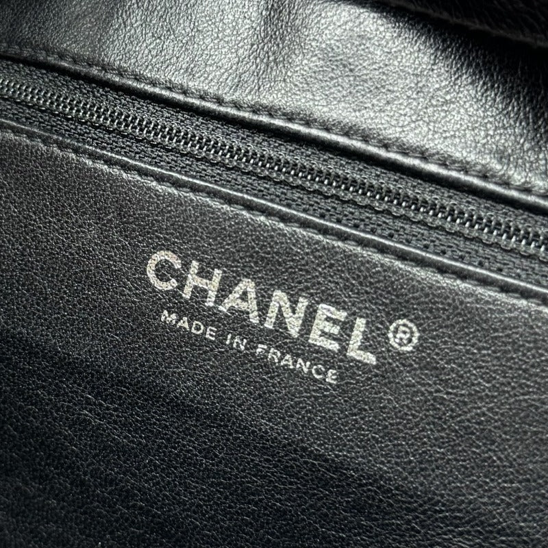 シャネル CHANEL マトラッセ キャビアスキン ブラック 黒 シルバー金具 ココマーク デカココ