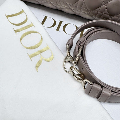 クリスチャンディオール CHRISTIAN DIOR レディディオール LADY DIOR ミディアムバッグ カナージュ バッグ トートバッグ ショルダーバッグ ラムスキン グレージュ ゴールド金具 ハンドバッグ