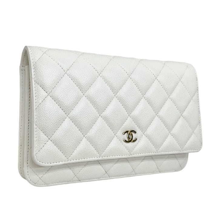 シャネル CHANEL マトラッセ キャビアスキン ホワイト 白