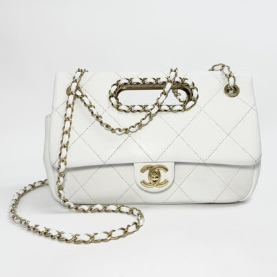 CHANEL CHANEL Matelass? Bag, Tote bag, Shoulder bag, Lambskin, White, White, Gold hardware, Chain shoulder bag, Coco mark, Turnlock