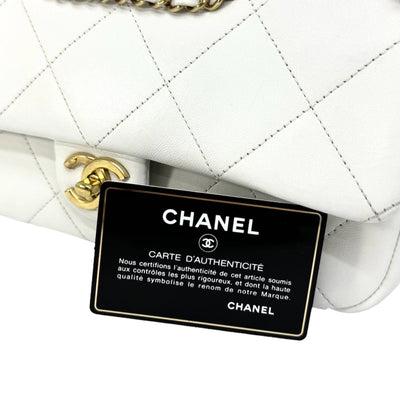 CHANEL CHANEL Matelass? Bag, Tote bag, Shoulder bag, Lambskin, White, White, Gold hardware, Chain shoulder bag, Coco mark, Turnlock