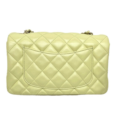 CHANEL CHANEL Matelass? Mini matelasse Mini mat Bag Shoulder Bag Lambskin Yellow Green Green Green Gold Hardware Chain Shoulder Bag Coco Mark Turnlock