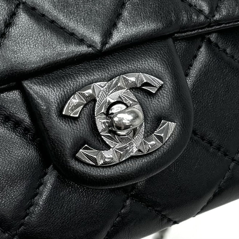 シャネル CHANEL マトラッセ ミニマトラッセ ミニマト バッグ ショルダーバッグ ラムスキン ブラック 黒 シルバー金具 チェーンショルダーバッグ ココマーク ターンロック