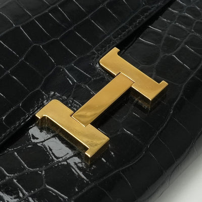 HERMES 爱马仕 Constance long verso Constance long 钱包 长款钱包 长款钱包 鳄鱼皮 Bluebaltique 海军蓝 海军蓝 金色五金配件 异域风情