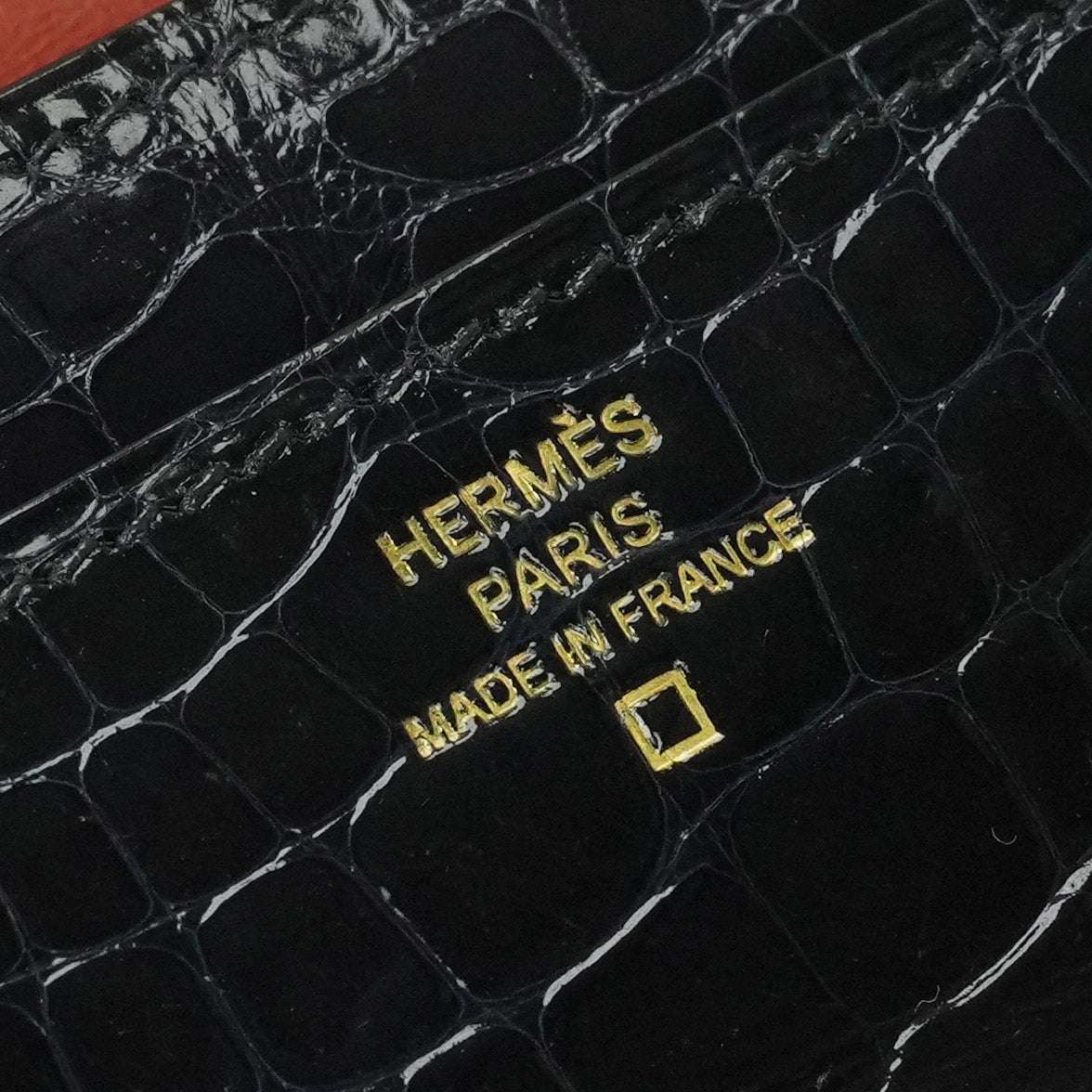 HERMES 爱马仕 Constance long verso Constance long 钱包 长款钱包 长款钱包 鳄鱼皮 Bluebaltique 海军蓝 海军蓝 金色五金配件 异域风情