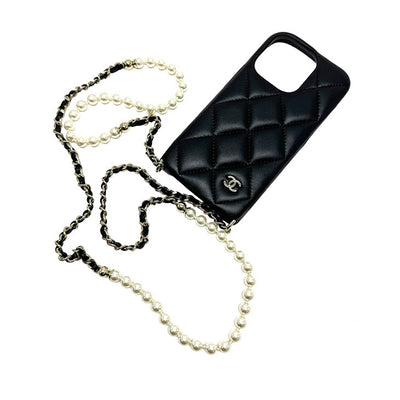 CHANEL CHANEL Matelass? iPhone 14 iPhone 14 Pro iPhone 14 Pro Other Lambskin Black Gold Metal Fittings iPhone Case Smartphone Case WOC