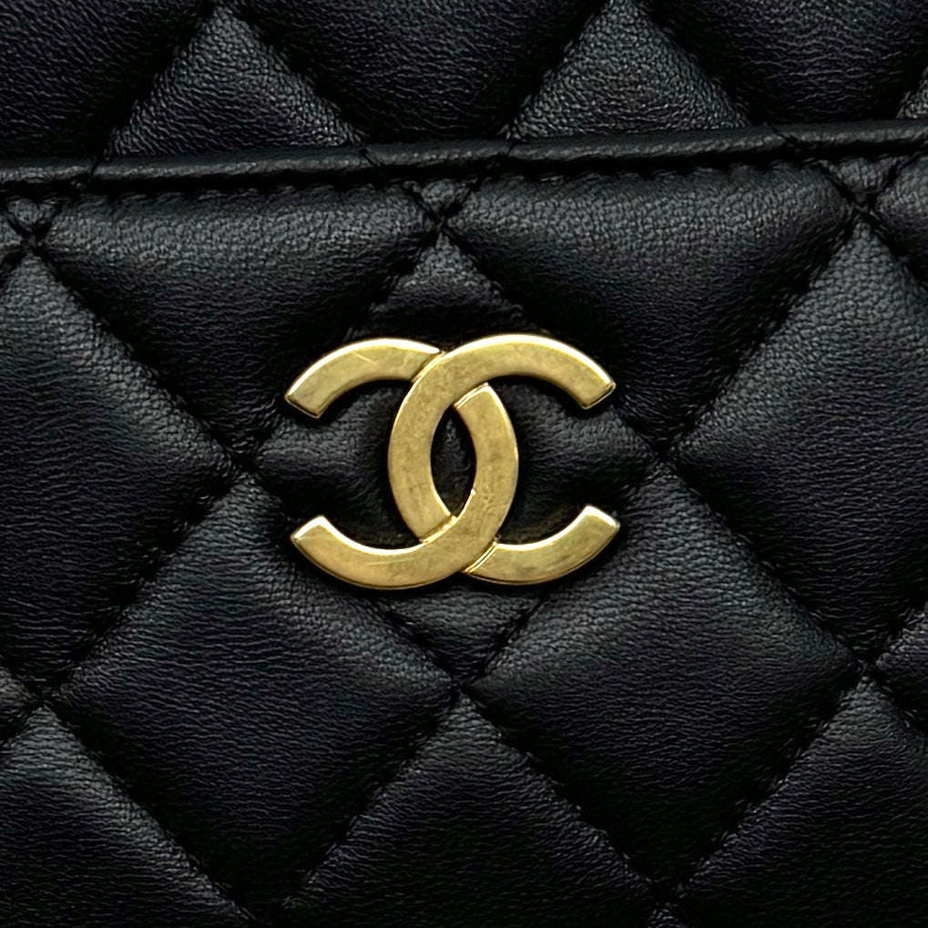 CHANEL 香奈儿 Matelass? Mini matelasse Mini mat Matelasse 18 袋肩袋羊羔黑色金色硬件链肩袋可可标记