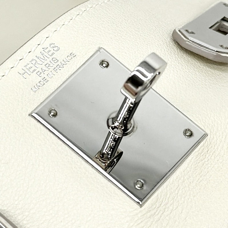 HERMES HERMES Kelly 28 Kelly 28 Bag, Tote bag, Shoulder bag, Swift, Cle, Beige, Silver hardware, Vo Swift