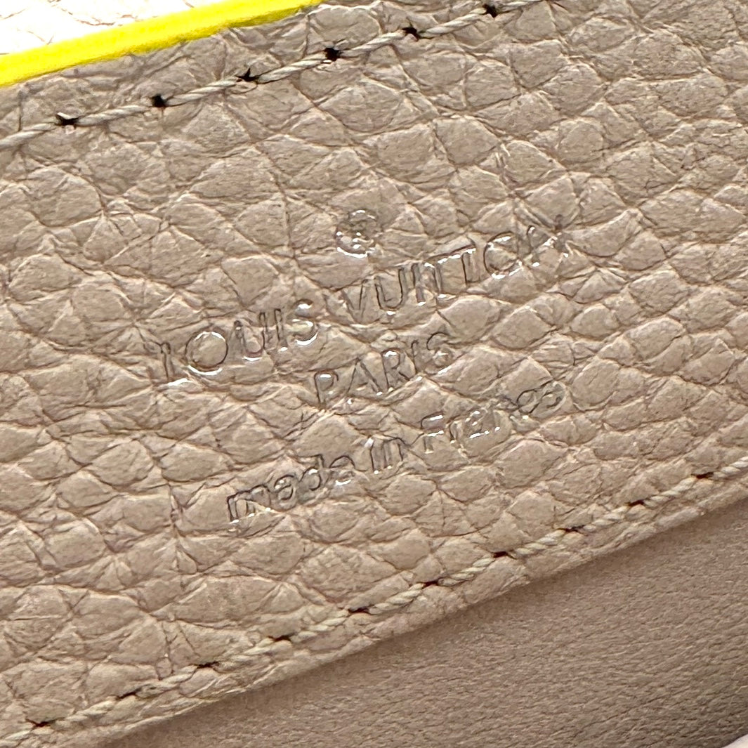 LOUIS VUITTON 路易威登 Capucines MINI Capucines mini Capucines MINI 包，手提袋，肩膀袋，托里龙，黄色，米色，银色硬件 Bicolor