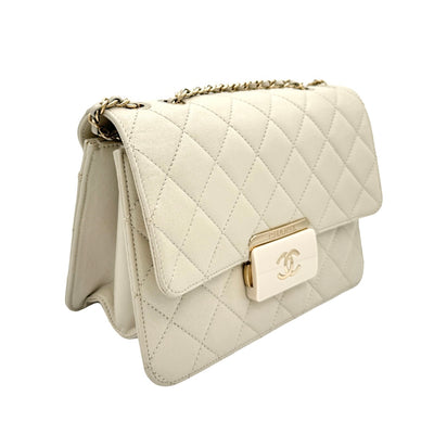 CHANEL CHANEL Beauty lock Matelass? Bag Shoulder Bag Lambskin Light Beige Gold Hardware Chain Shoulder Bag W chain Single flap S flap Double chain Coco mark