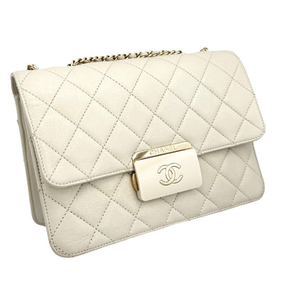 CHANEL CHANEL Beauty lock Matelass? Bag Shoulder Bag Lambskin Light Beige Gold Hardware Chain Shoulder Bag W chain Single flap S flap Double chain Coco mark