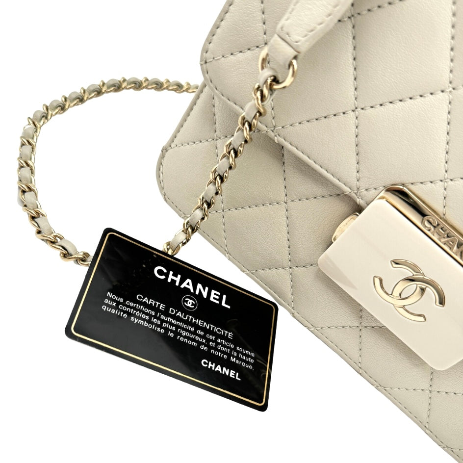 シャネル CHANEL ビューティーロック マトラッセ バッグ ショルダーバッグ ラムスキン ライトベージュ ゴールド金具 チェーンショルダーバッグ Wチェーン シングルフラップ Sフラップ ダブルチェーン ココマーク