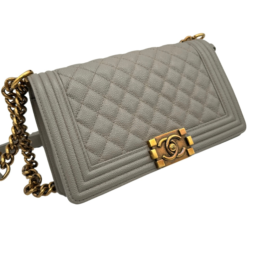 シャネル  ボーイシャネル25 キャビアスキンチェーンレザーショルダーバッグ メンズ 25 シャネル CHANEL ボーイシャネル25 ボーイシャネル 25 バッグ