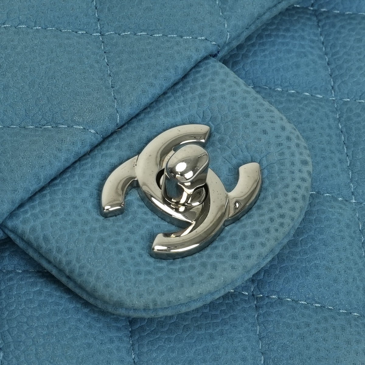 シャネル CHANEL マトラッセ ダブルフラップ Wフラップ ダブルチェーン Wチェーン バッグ ショルダーバッグ キャビアスキン ブルー Blue 青 シルバー金具