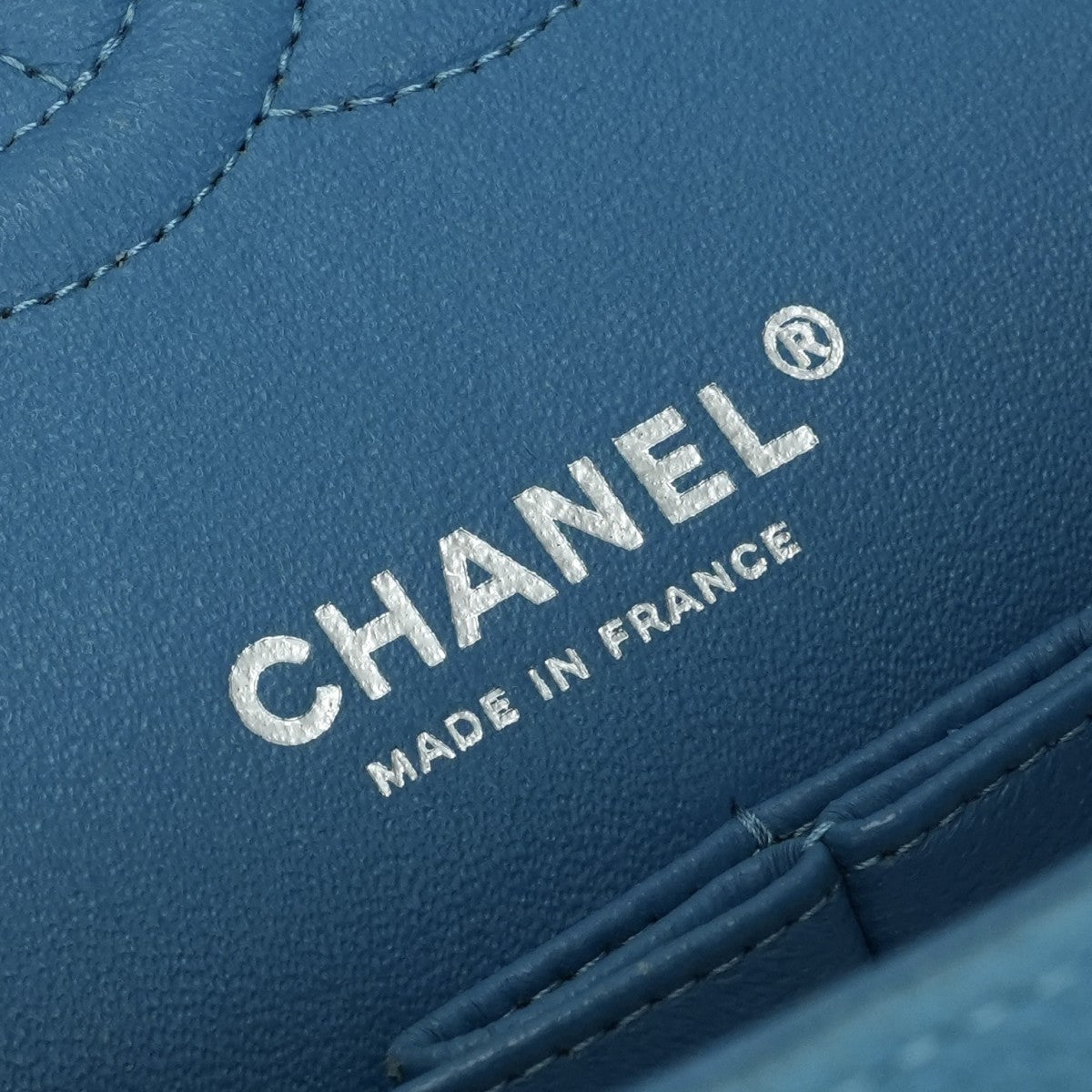 シャネル CHANEL マトラッセ ダブルフラップ Wフラップ ダブルチェーン Wチェーン バッグ ショルダーバッグ キャビアスキン ブルー Blue 青 シルバー金具
