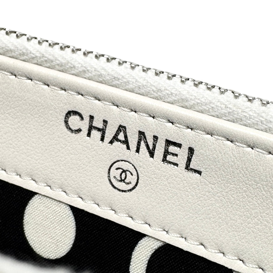 CHANEL CHANEL Matelass? Coco mark logo Wallet, long wallet, long wallet, caviar skin, white, silver hardware, chain wallet, WOC wallet, long wallet, Coco mark