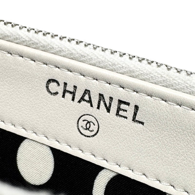 CHANEL CHANEL Matelass? Coco mark logo Wallet, long wallet, long wallet, caviar skin, white, silver hardware, chain wallet, WOC wallet, long wallet, Coco mark