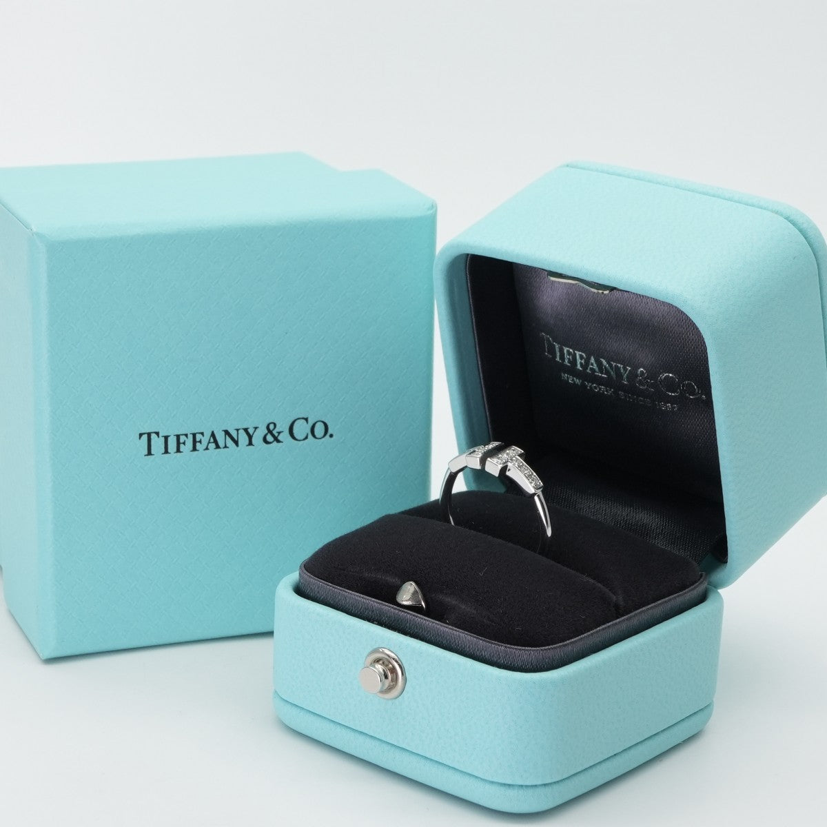 Tiffany & Co. TIFFANY&Co. Wire Ring T-Wire 18K White Gold Tiffany & Co. T-ring 750WG silver T-wire diamond white gold