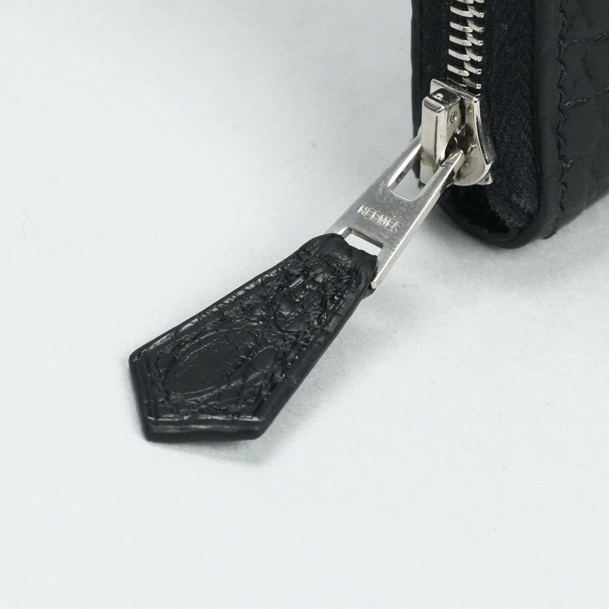 HERMES 爱马仕 Azap long Azap long classic 钱包长钱包长钱包鳄鱼鳄鱼黑色银色金属配件圆形拉链
