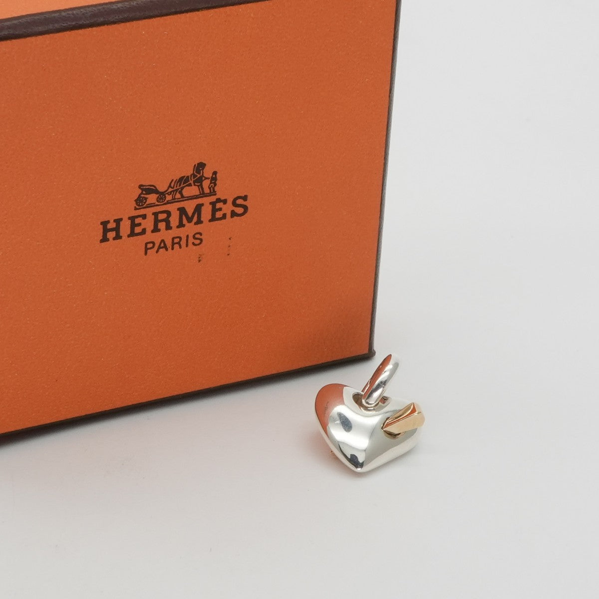 HERMES HERMES Heart Necklace Pendant Choker Au750/Ag925 Silver Silver Heart Motif Combi