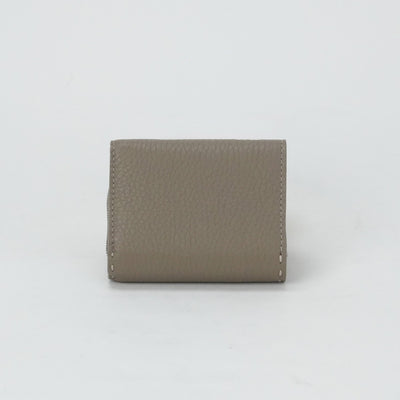 FENDI Fendi Peakaboo Peakaboo微钱包Trifold Wallet Mini Wallet Mini Wallet Mini Wallet米色银色金属配件双灰色
