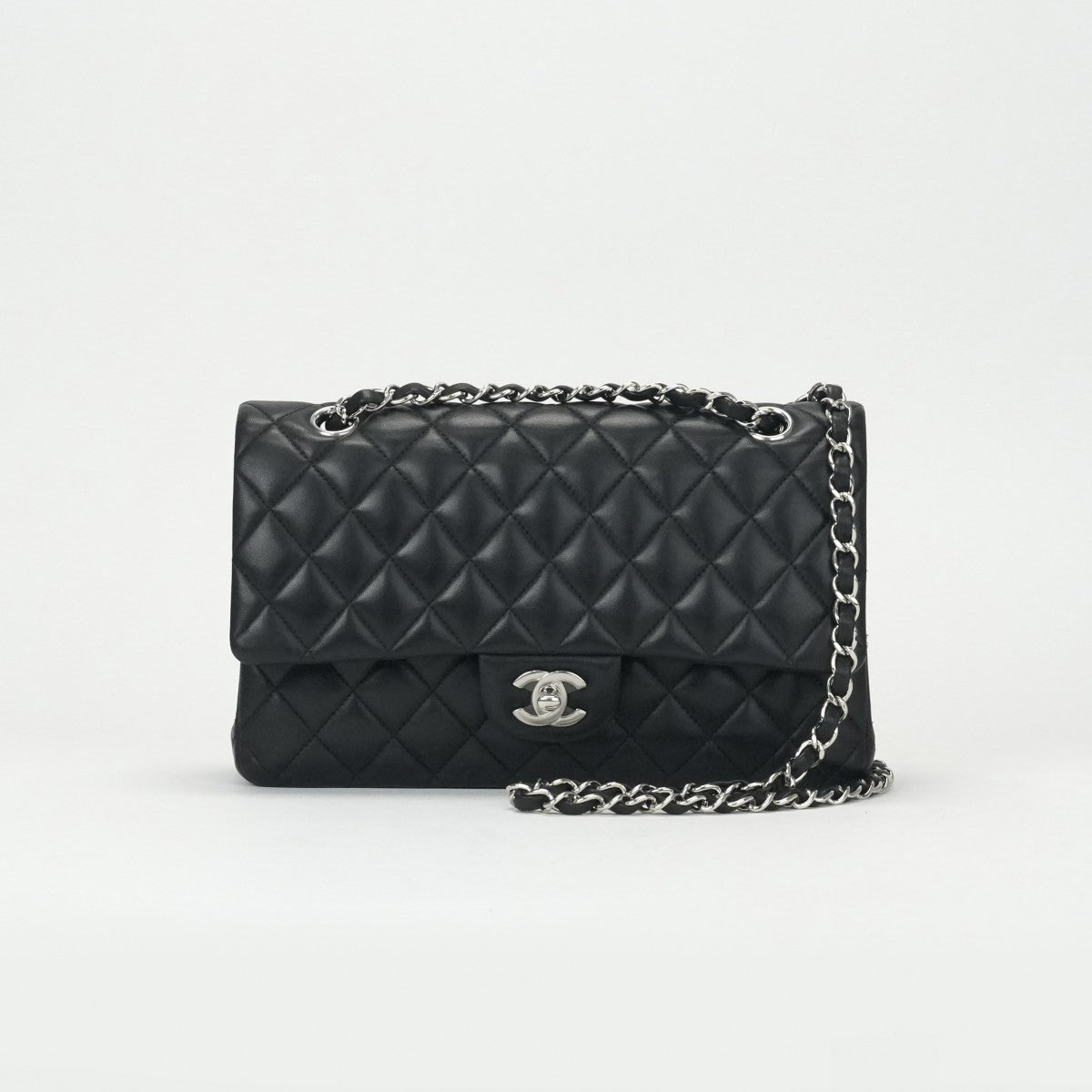 シャネル CHANEL マトラッセ ダブルフラップ Wフラップ ダブルチェーン Wチェーン バッグ トートバッグ ショルダーバッグ ラムスキン ブラック 黒 シルバー金具