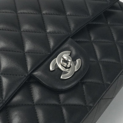 シャネル CHANEL マトラッセ ダブルフラップ Wフラップ ダブルチェーン Wチェーン バッグ トートバッグ ショルダーバッグ ラムスキン ブラック 黒 シルバー金具