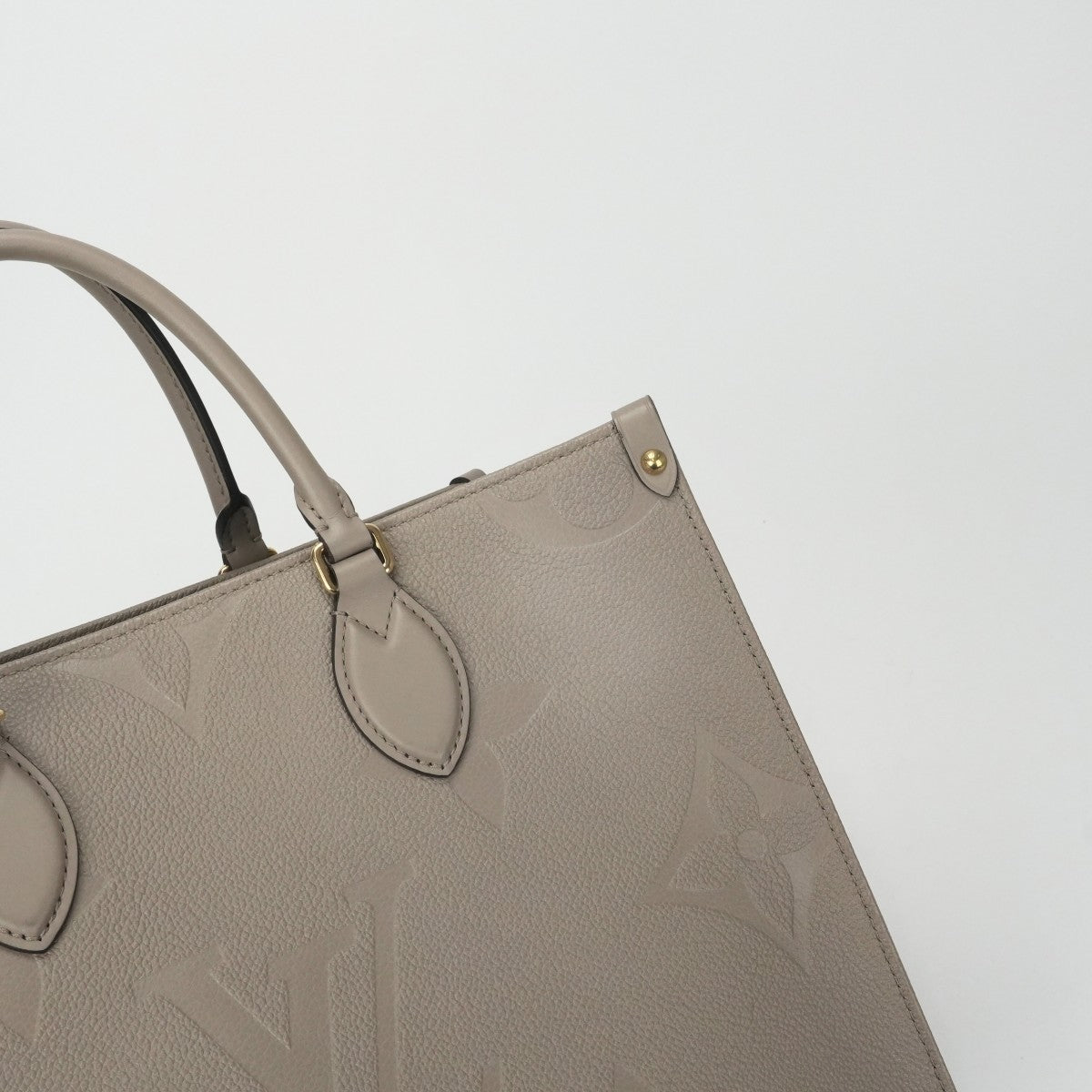 LOUIS VUITTON LOUIS VUITTON On the go MM On the go MM Bag, Tote bag, Shoulder bag, Leather, Toiletrail Beige, Beige, Gold hardware, 2-way handbag