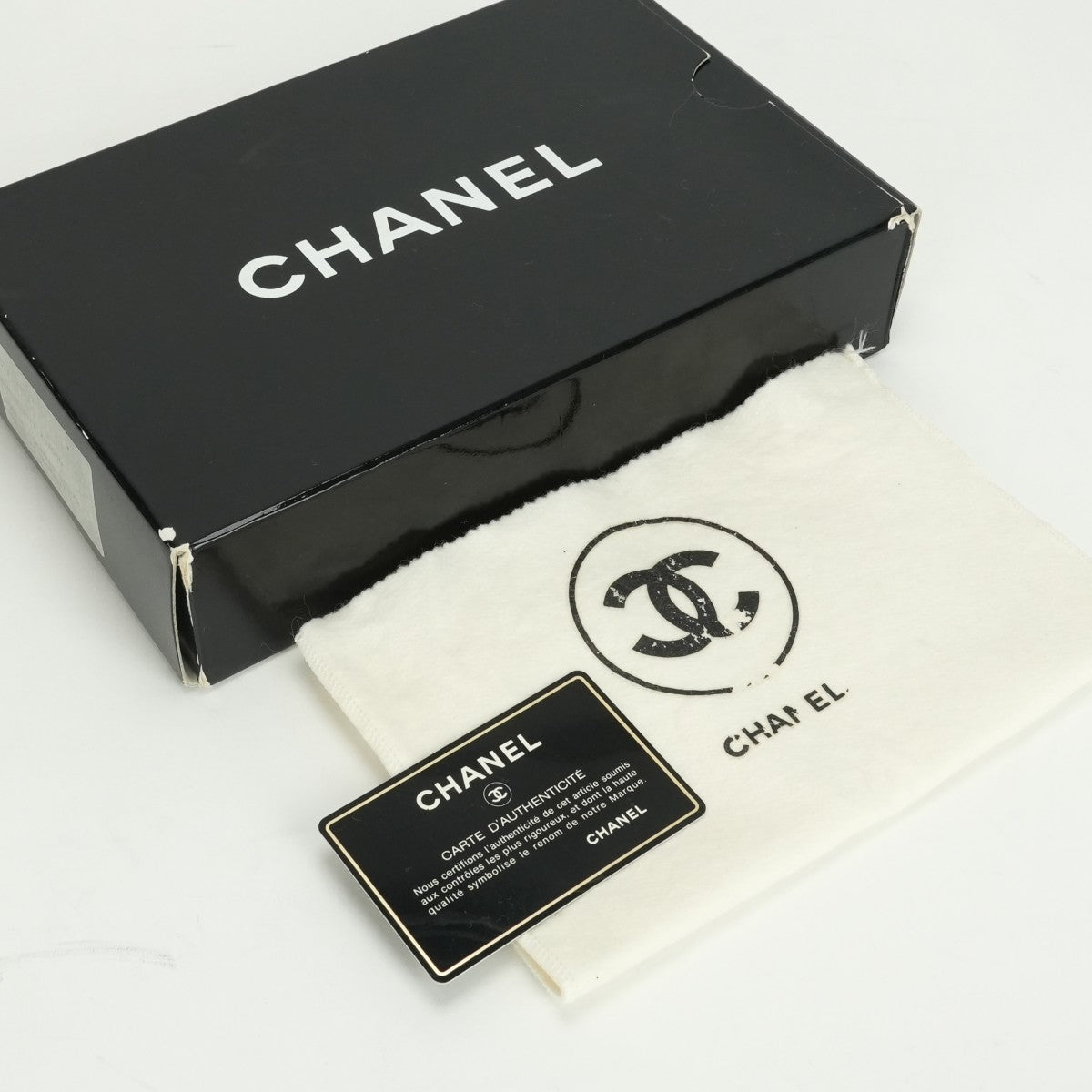 CHANEL 샤넬 Matelass? 가방 숄더백 블랙 블랙 골드 메탈 피팅 Matelass? 램스킨 풀 플랩 코코 마크