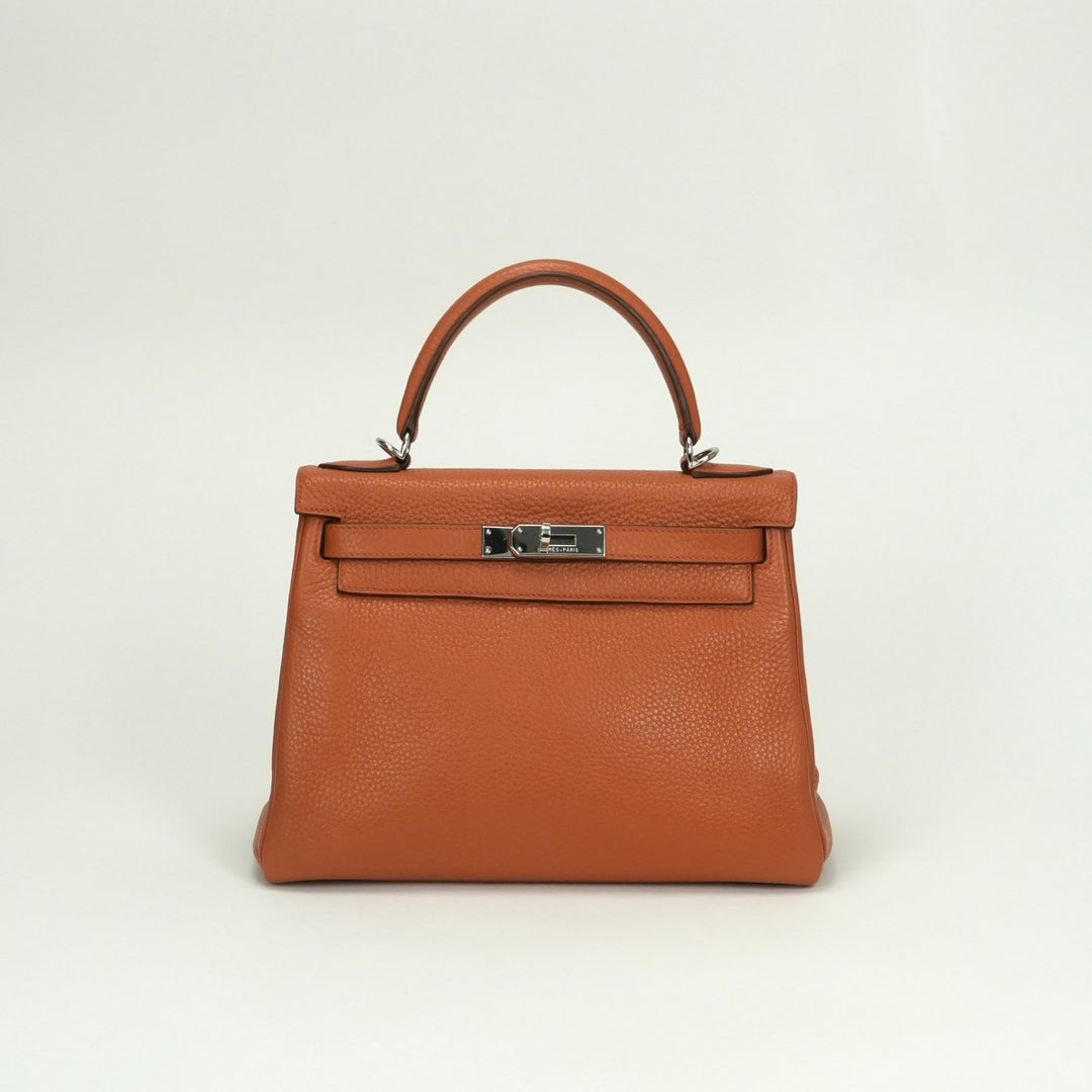 最終価格❣️☆【エルメス】イエロー系シエスタ絵柄プレート22.5㎝単品美品☆ シルクバンダナ 《ブリッド・エ・デスタン・バンダナ