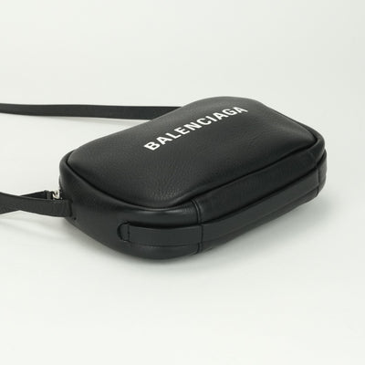 バレンシアガ BALENCIAGA エブリデイ カメラバッグ バッグ ショルダーバッグ レザー ブラック 黒 シルバー金具 ポシェット ミニバッグ