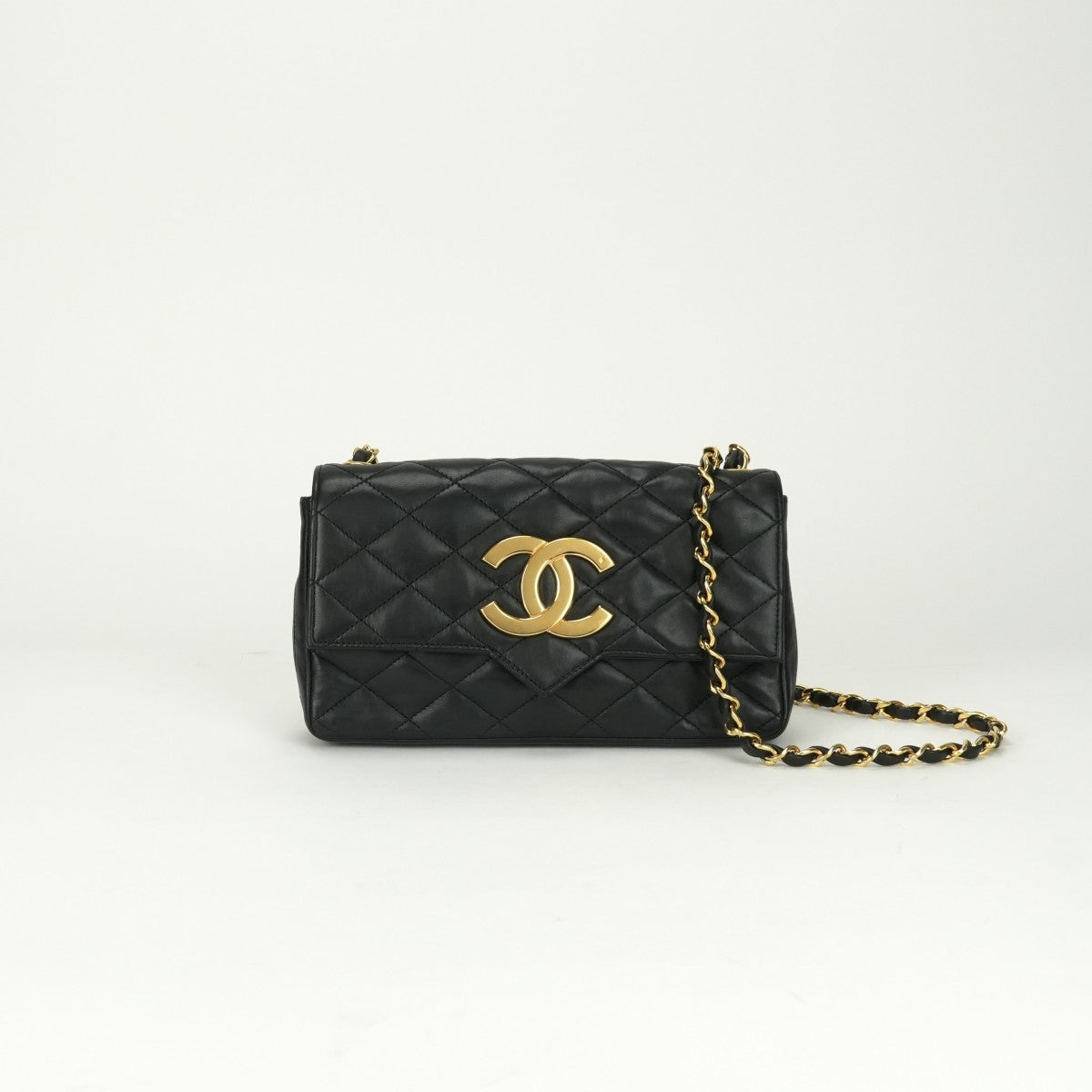 CHANEL 샤넬 Matelass? 가방 숄더 가방 램스킨 블랙 골드 하드웨어 체인 어깨 가방 큰 코코 마크 큰 코코