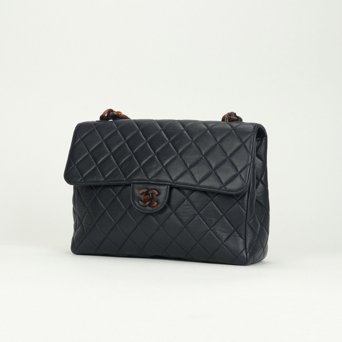 シャネル CHANEL マトラッセ30 デカマトラッセ マトラッセ 30 バッグ ショルダーバッグ ラムスキン ネイビー 紺 青 べっこう色 べっこう柄