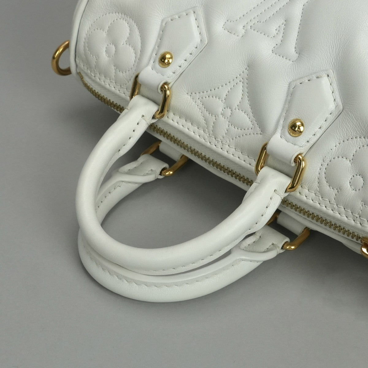 LOUIS VUITTON LOUIS VUITTON Papillon BB Papillon BB Bubble Gram Bag Tote Bag Shoulder Bag Leather White Gold Hardware Chain Shoulder Bag